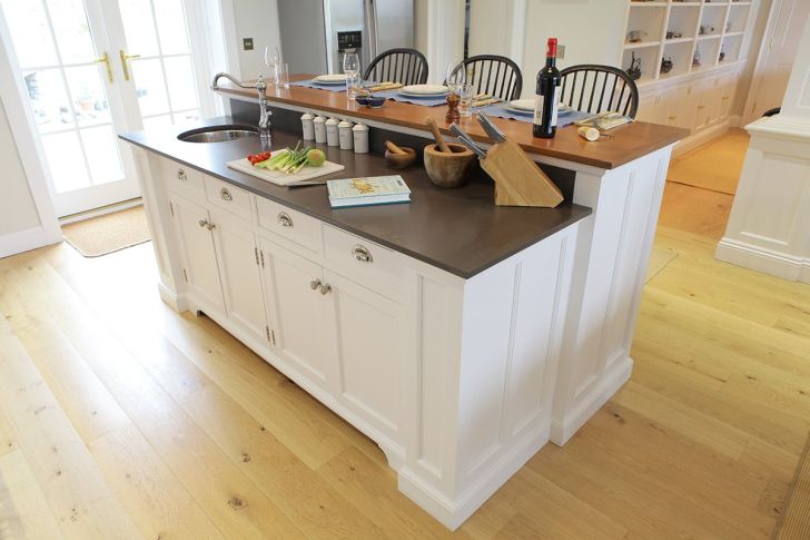 free syanding kitchen island with sink